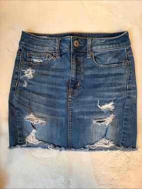 American Eagle Outfitters Distressed Blue Denim Mini Skirt Size 4